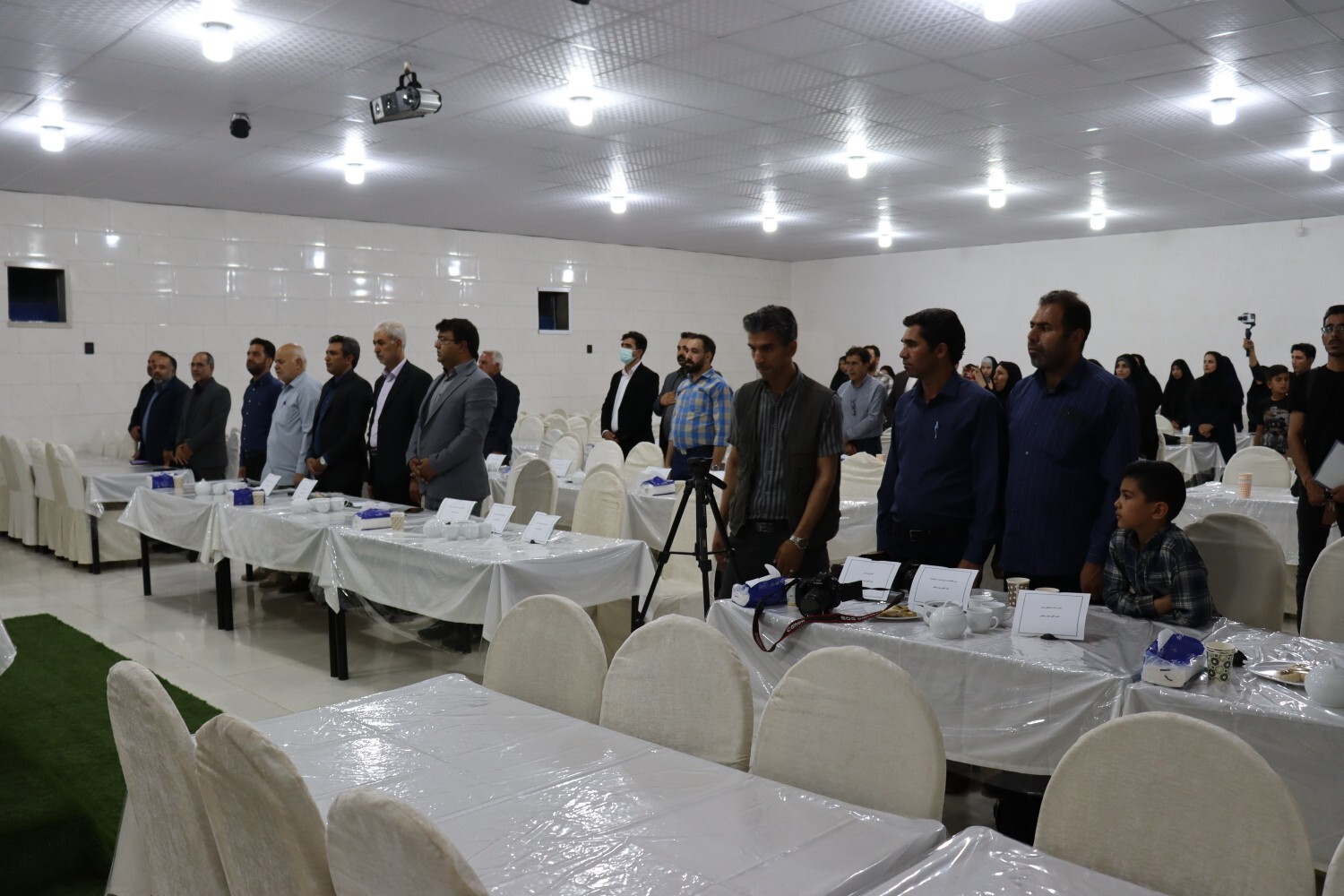 رونمایی از پوستر جشنواره &laquo;پسته&zwnj;خورون&raquo; در روستای ساقی انار