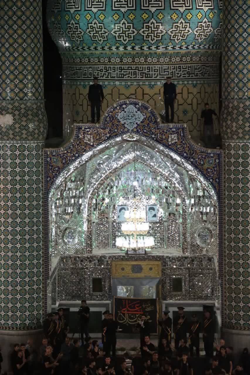 تعویض پرچم  در ماه محرم