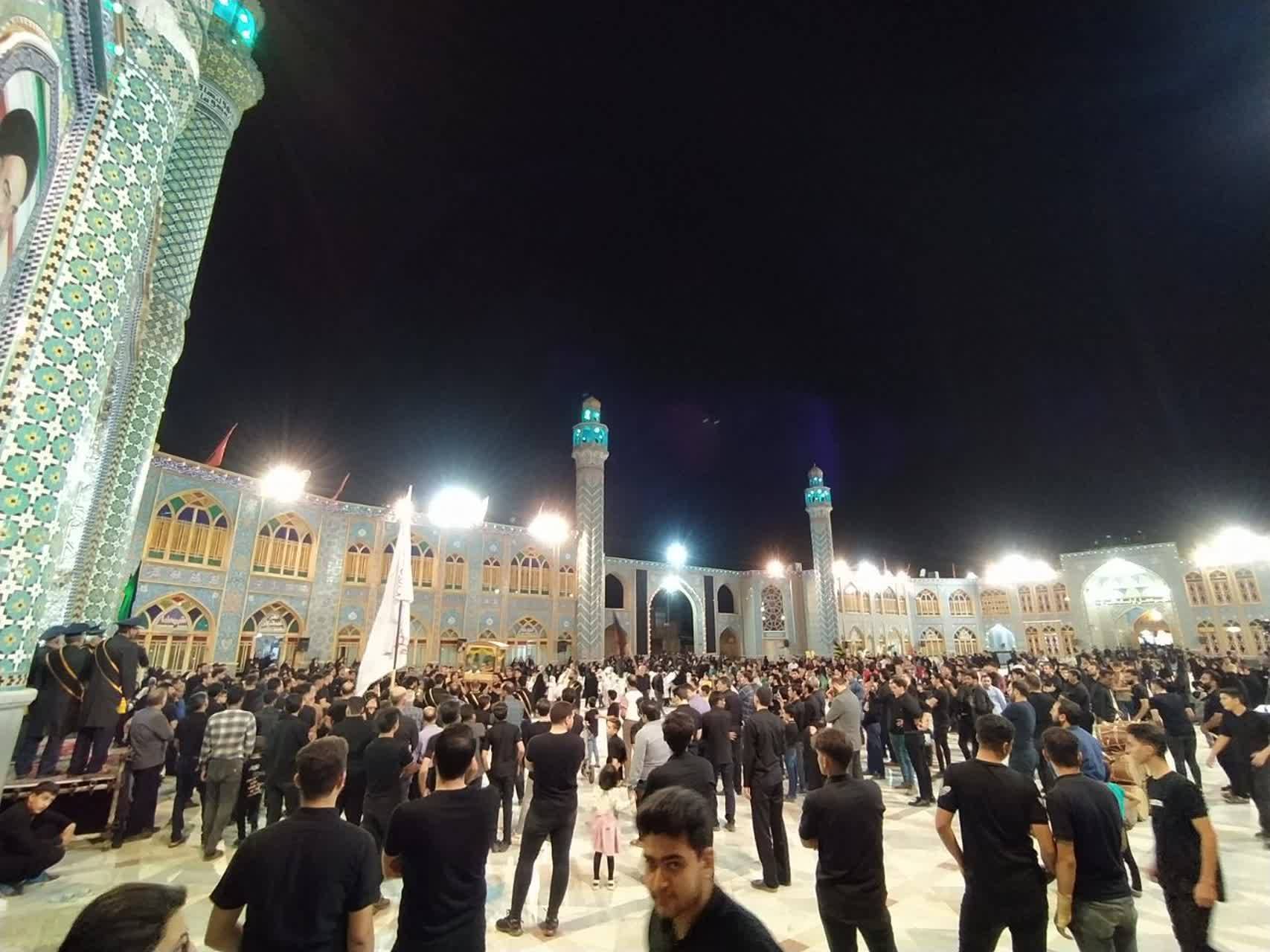 آیین تعویض پرچم در ماه محرم