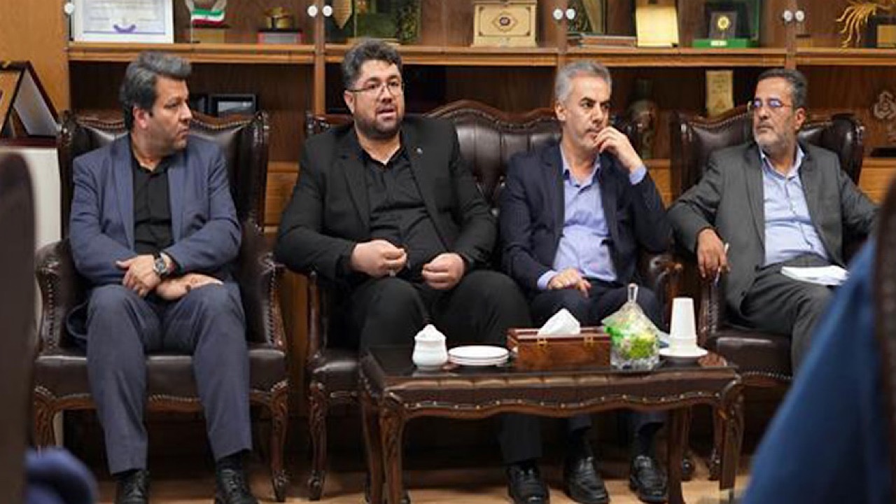 لزوم رسیدگی به شرایط بیمه‌ای و رفاهی سینماگران