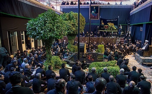 یزد، حسینیه ایران پرچم&zwnj;دار عزای امام حسین (ع) در محرم و صفر