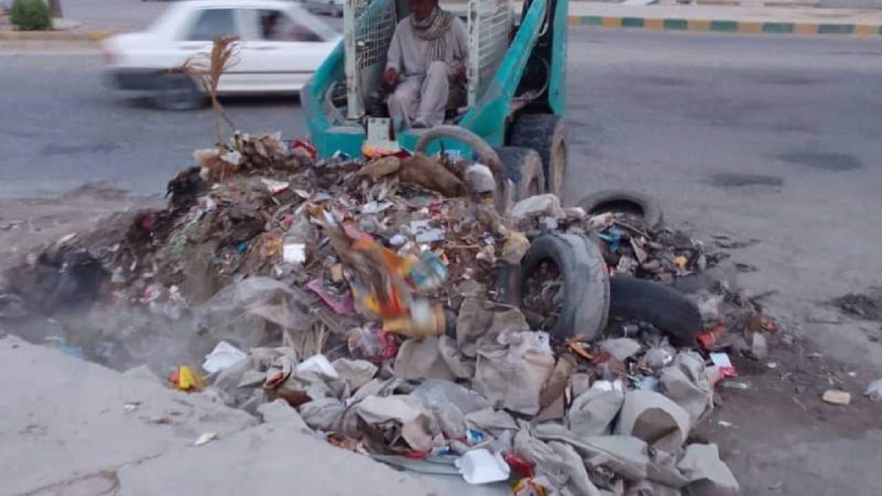 طرح ضربتی جمع‌آوری نخاله‌های ساختمانی از سطح شهر سراوان