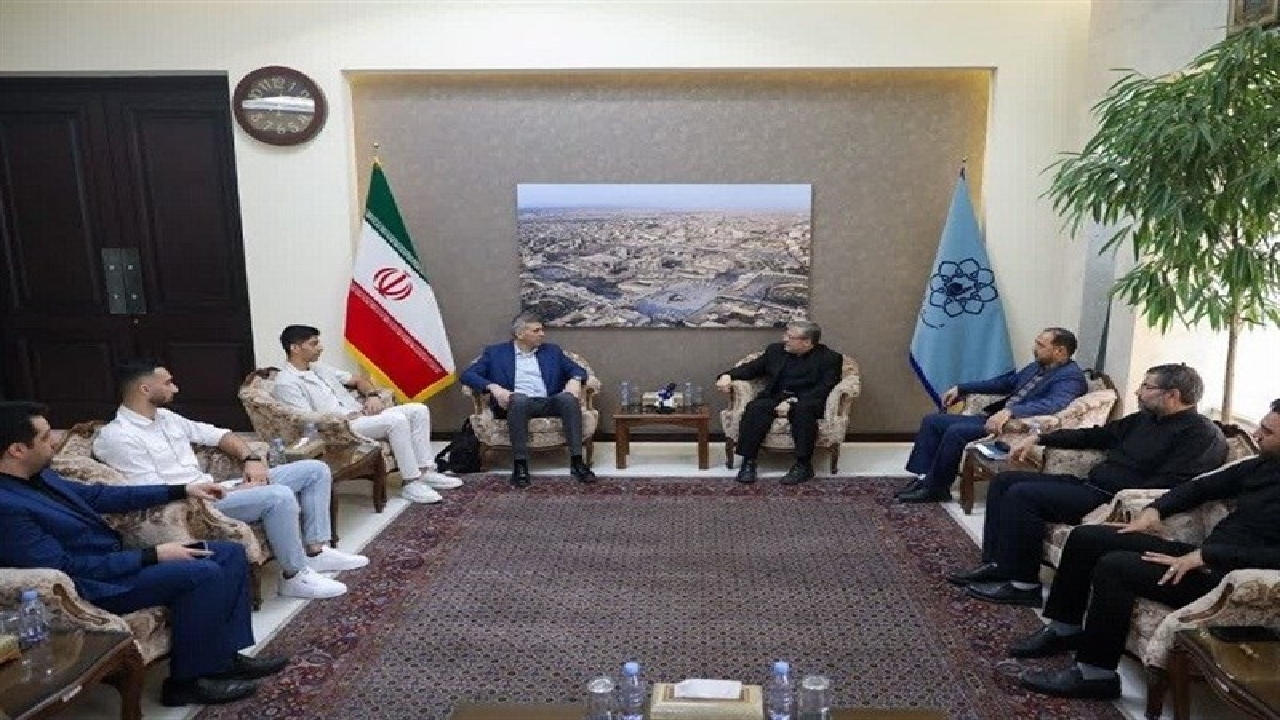 تجلیل از سرمربی و بازیکنان مشهدی تیم ملی والیبال جوانان