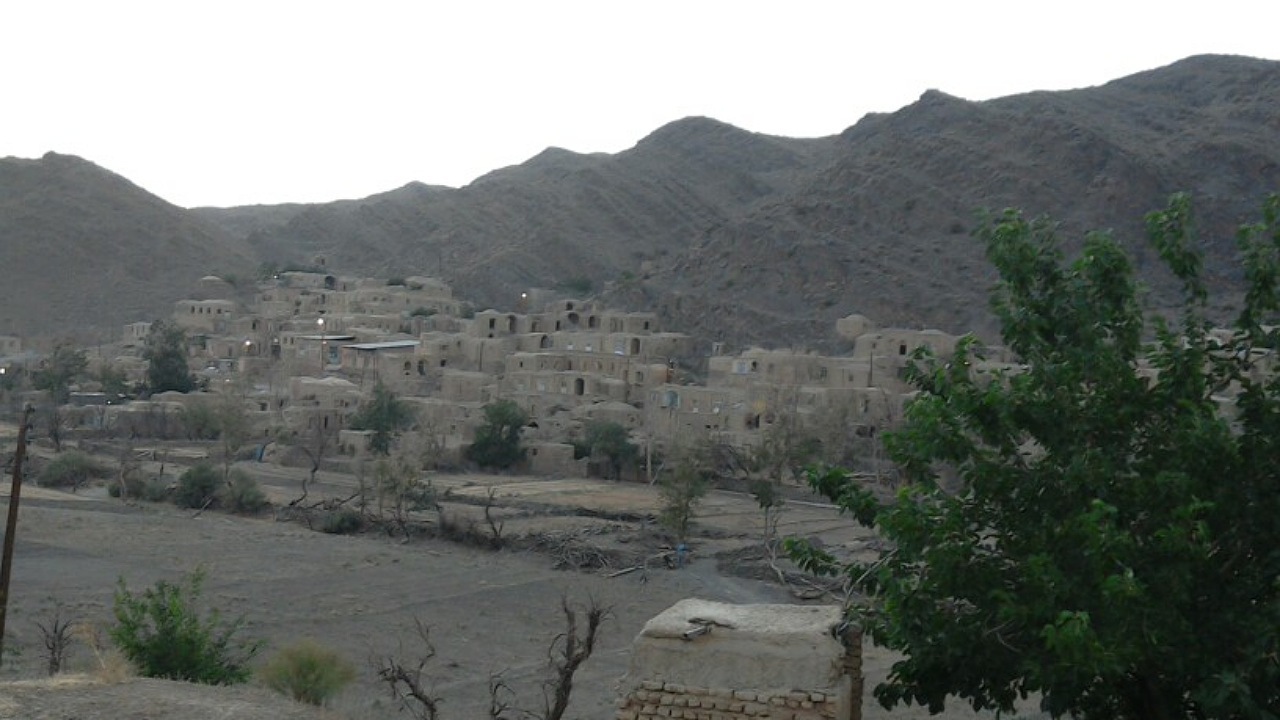 تکمیل پرونده ۳ اثر تاریخی زرند برای ثبت ملی