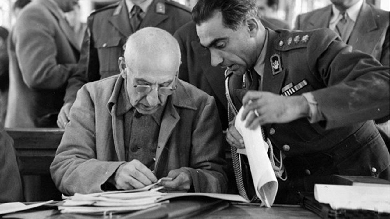 درسی که ملی‌گرا‌ها از منزوی کردن مذهبی‌ها نگرفتند!