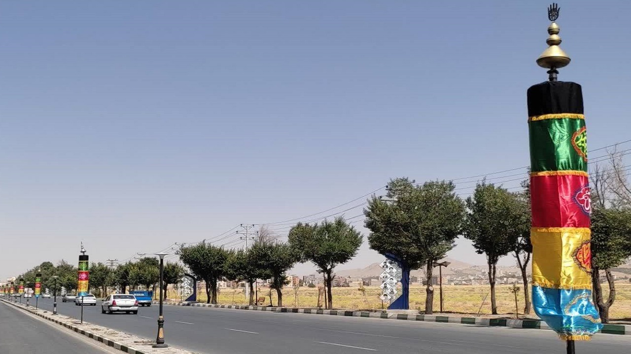 نصب ۸۰ پرچم کتل عزا در شهرکرد