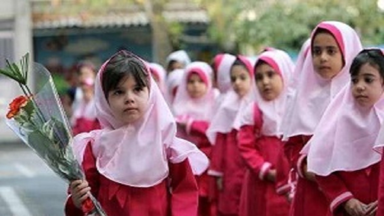 تورم جمعیتی دانش‌آموزی اردبیل نگران‌کننده است
