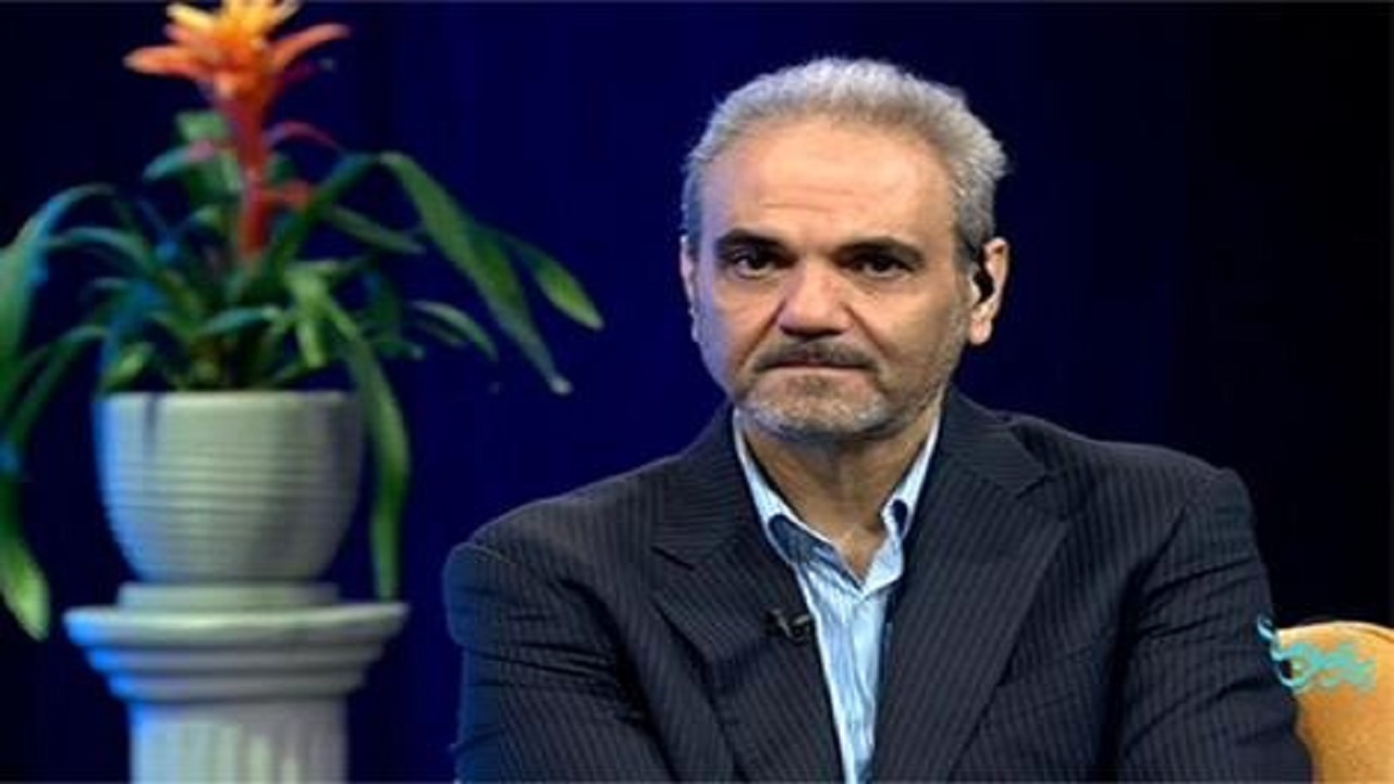 شفا گرفتن جواد خیابانی در دوران کودکی و نذری که مادرش می‌کند + فیلم