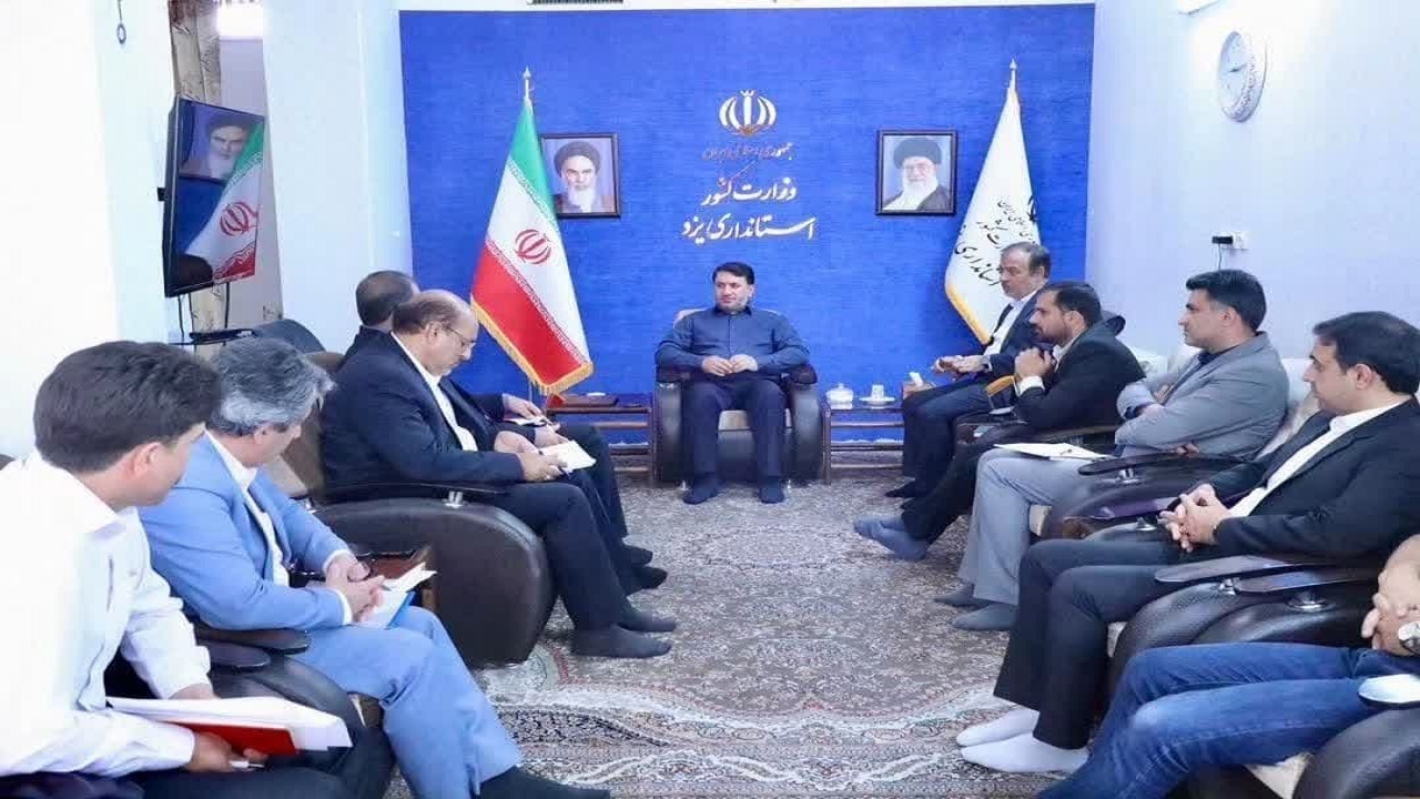 تکمیل زنجیره تولید مرغ در استان را با جدیت دنبال می‌کنیم