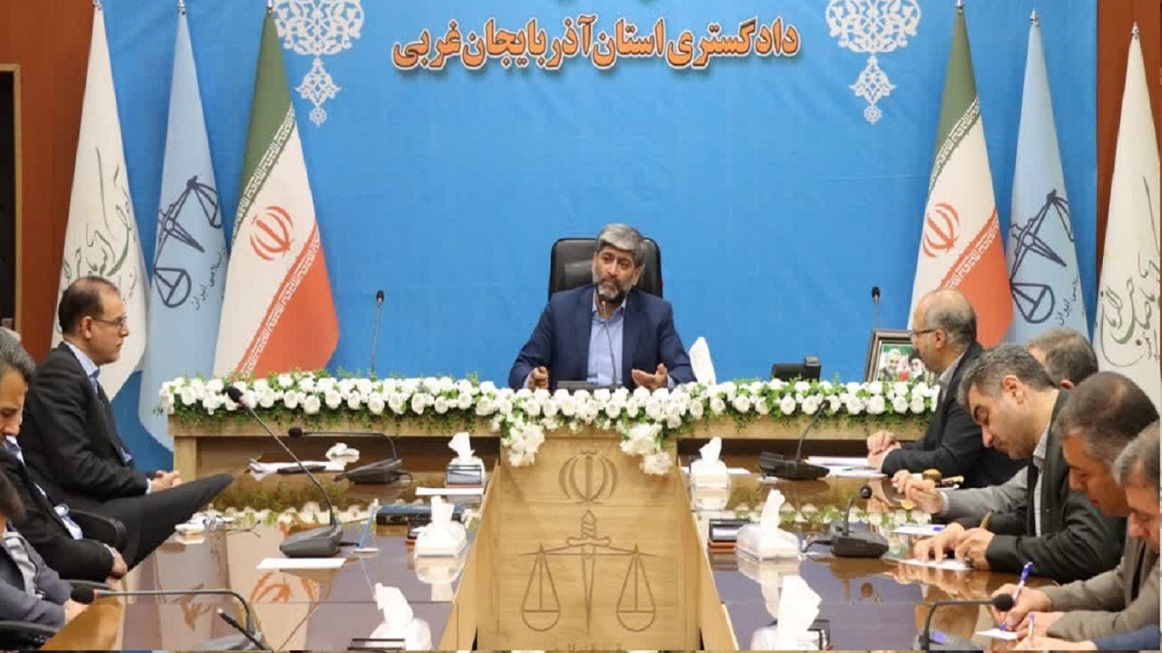 باید گلوگاه‌های فساد شناسایی شود