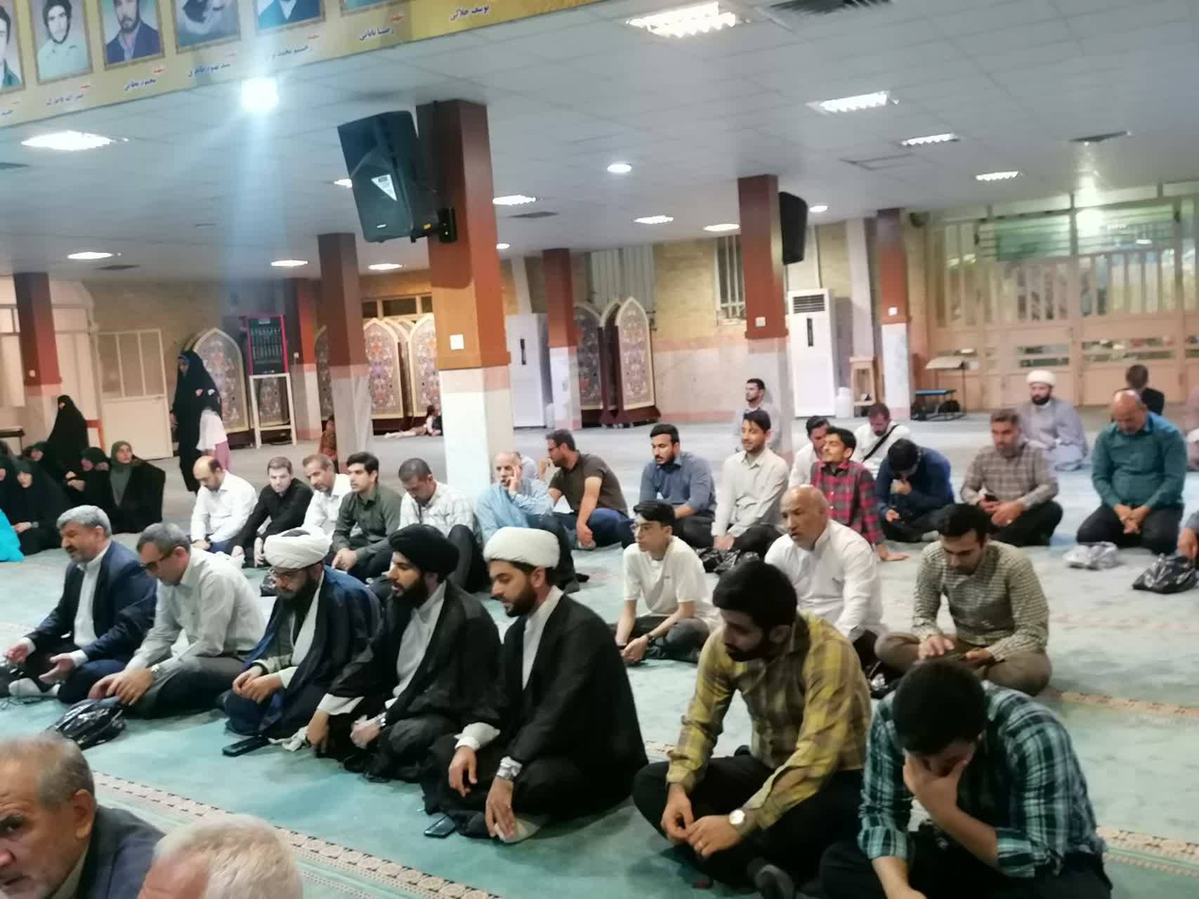 جلسه فرهنگی در مسجد