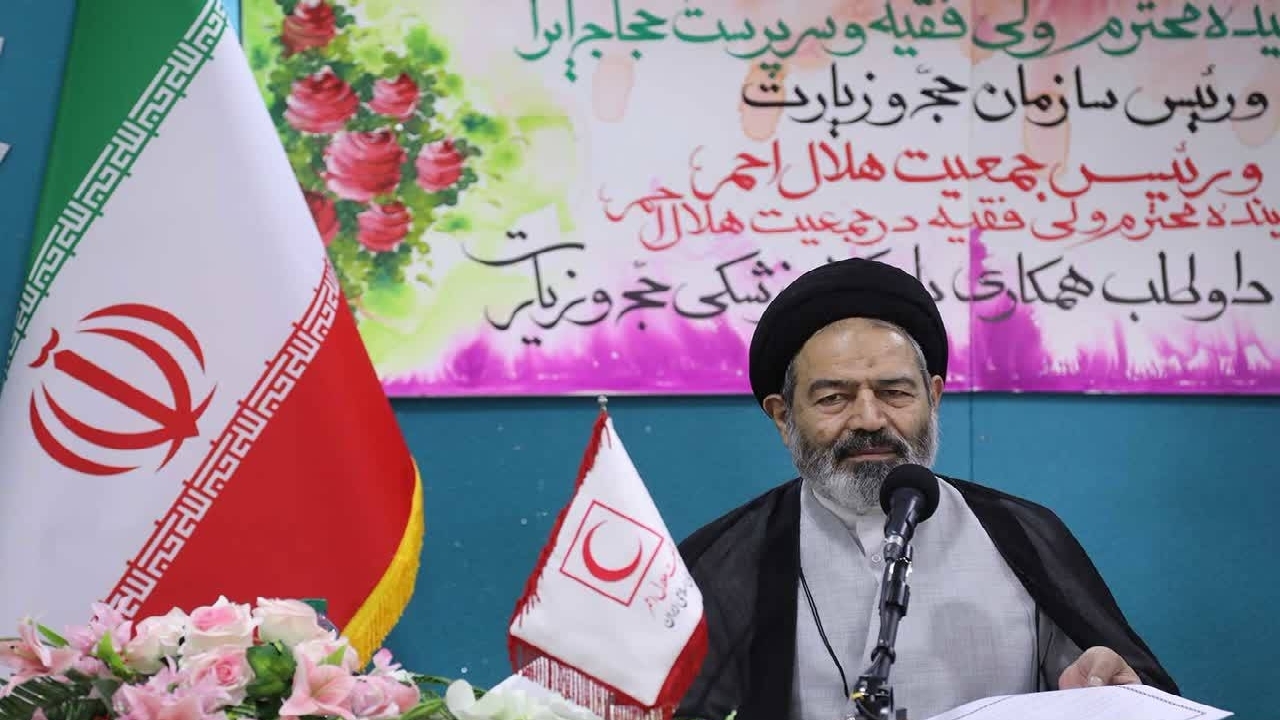 خدمات درمانی به زائران بالاتر از عبادت کنار خانه خدا است