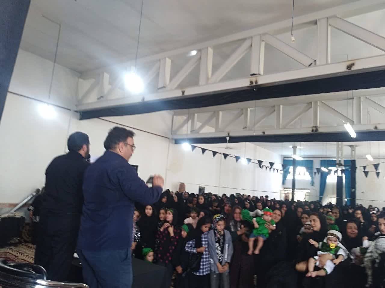 مداحي در مراسم شيرخوارگان