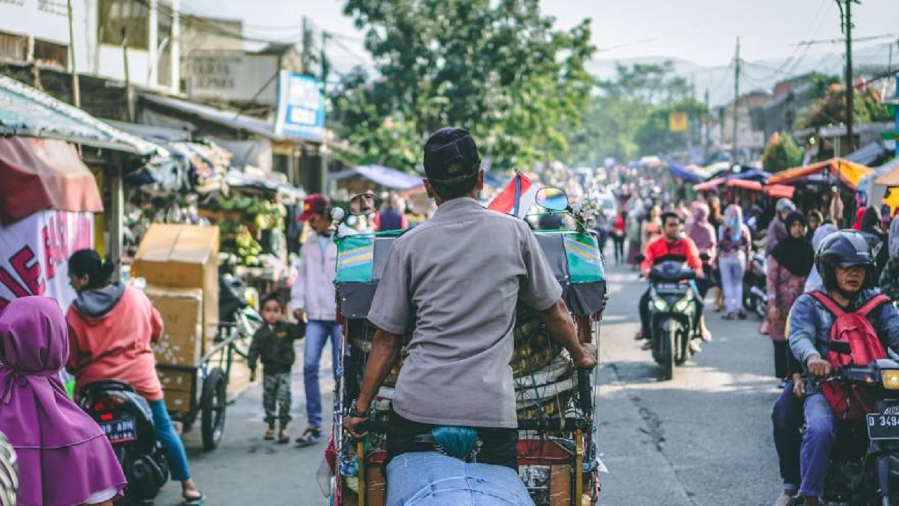 مدل عجیب اسباب کشی در اندونزی + فیلم