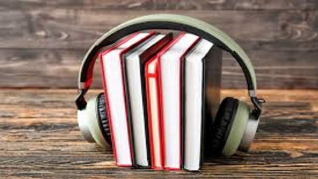 تولید ۱۰ عنوان کتاب صوتی در حوزه ادبیات پایداری در همدان
