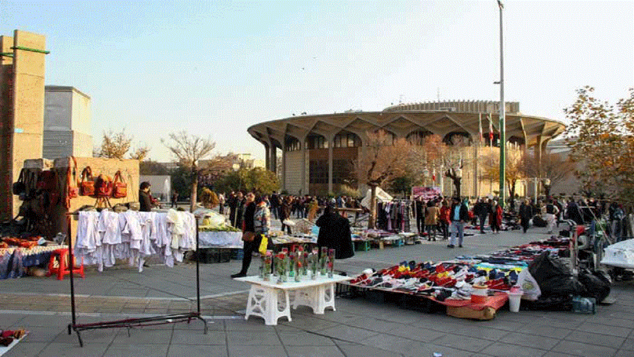 بررسی چگونگی ساماندهی دستفروشان محور ولیعصر (عج) 