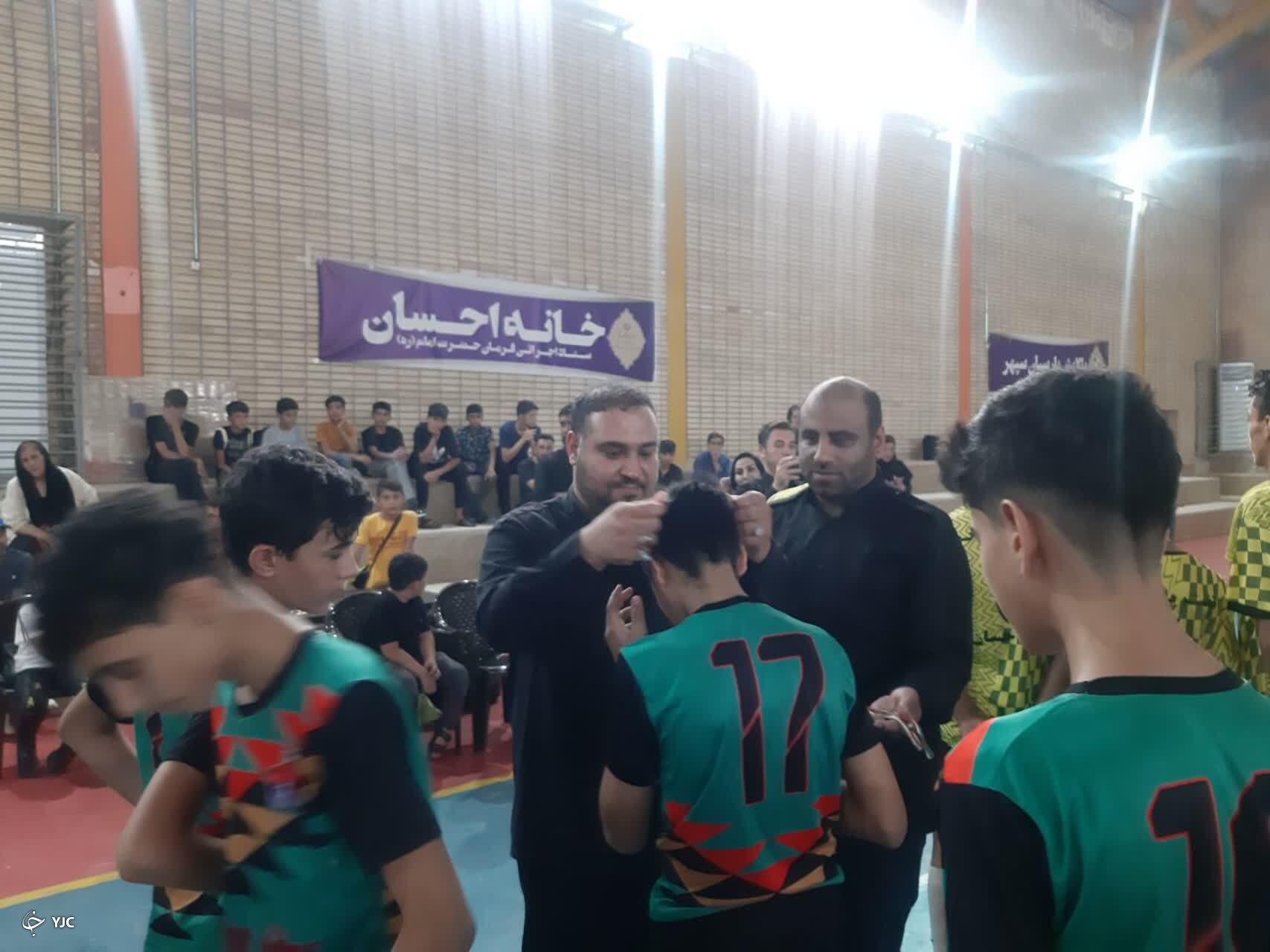 اختتامیه مسابقات استعدادیابی فوتبال خیابانی جام شهدای ۱۵ خرداد/ راه‌یابی ۲ تیم از فارس به مرحله کشوری