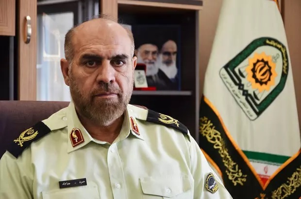 دیدار مردمی فرمانده انتظامی البرز در مسجد جامع رجایی‌شهر