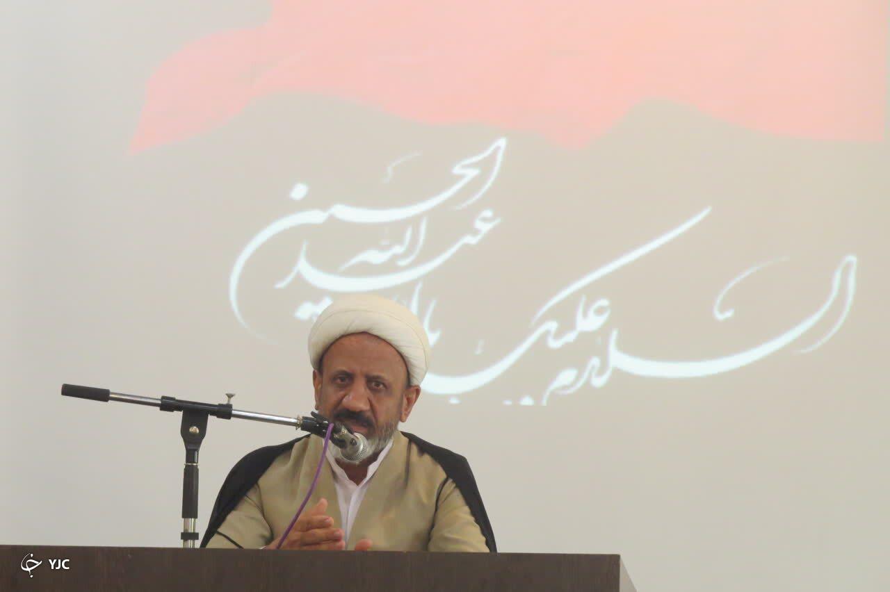 مهمترین پیام واقعه کربلا ایستادگی در مقابل ظلم و ستم است