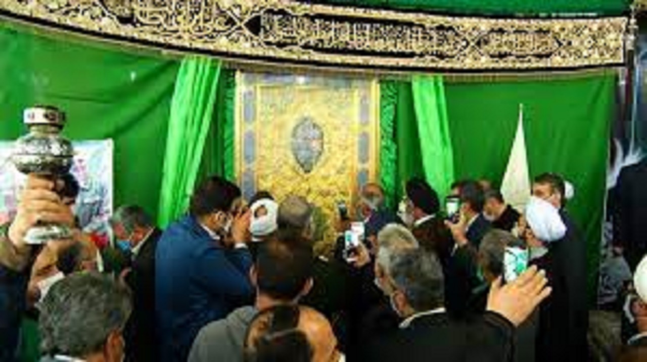 رونمایی از  شش اثر فاخر هنری کاربردی در عتبات عالیات در اصفهان