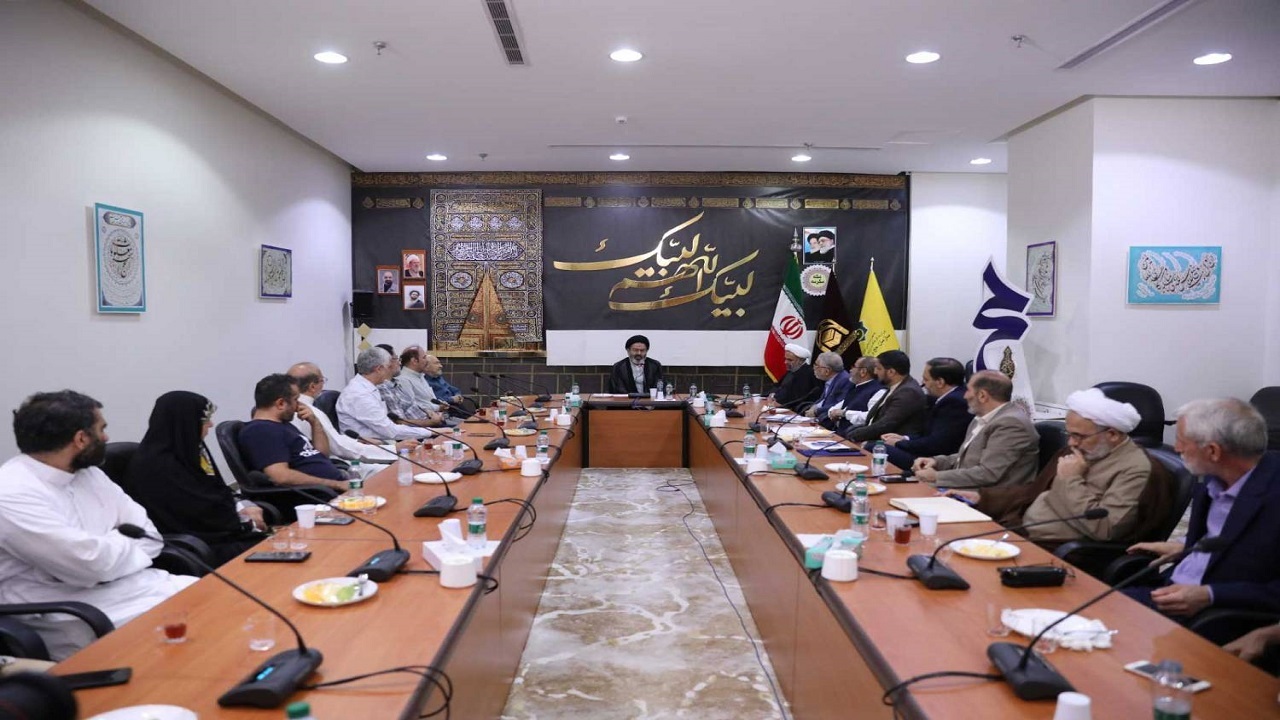 موانع و مشکلات زائران ایرانی مقیم خارج از کشور بررسی شد