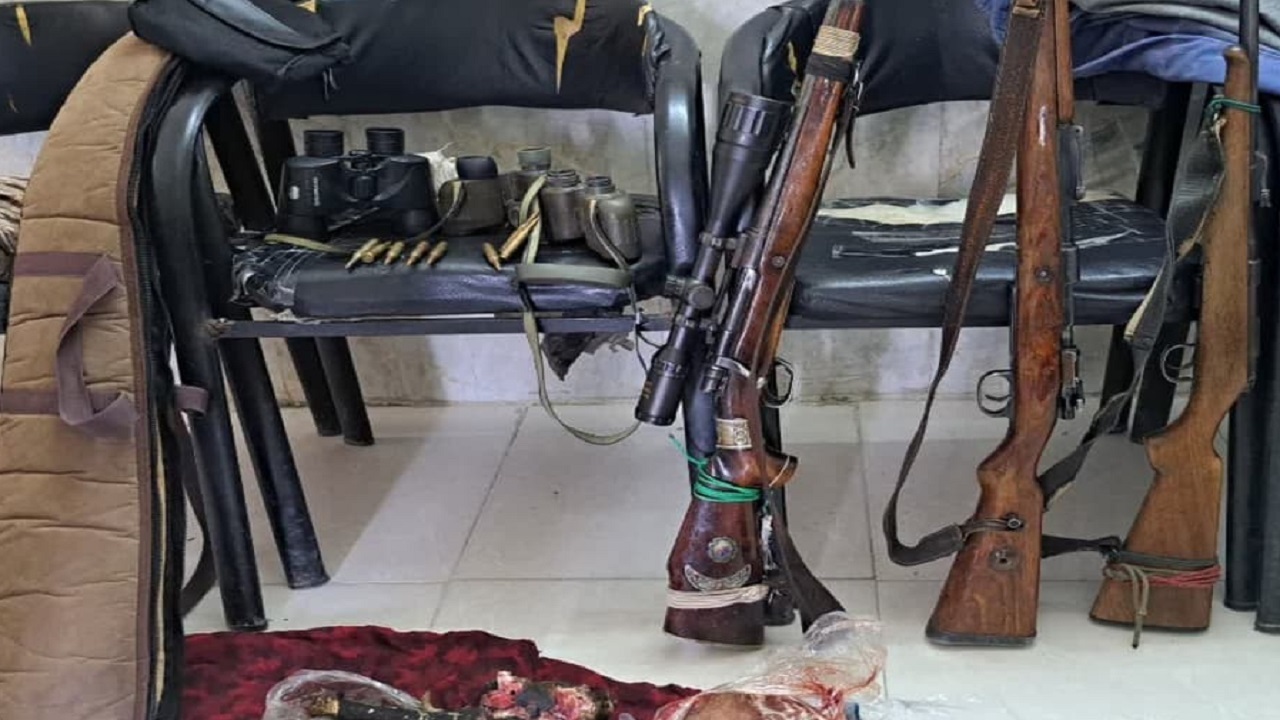 شکارچی غیر مجاز در حاجی آباد دستگیر شد
