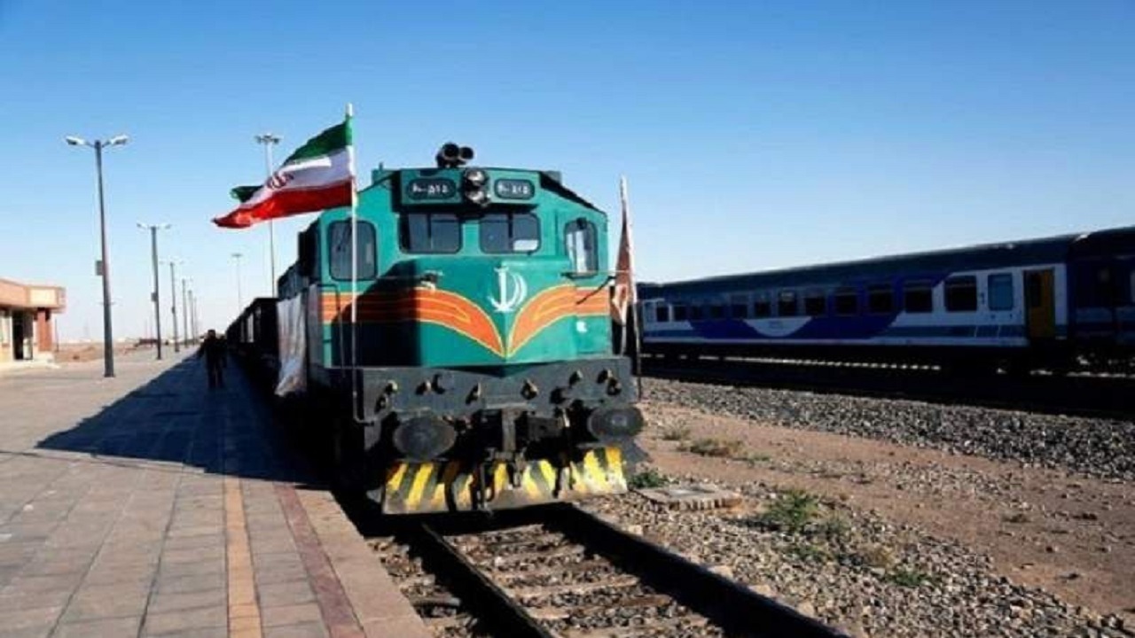 قطار خاش - زاهدان چه مزایایی برای مردم تضمین کرد؟