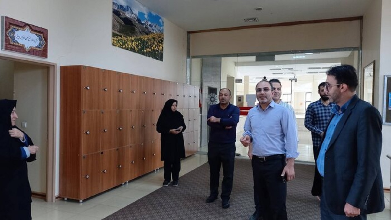 ضرورت بازطراحی بخش زیادی از فضای بلااستفاده در کتابخانه مرکزی اردبیل