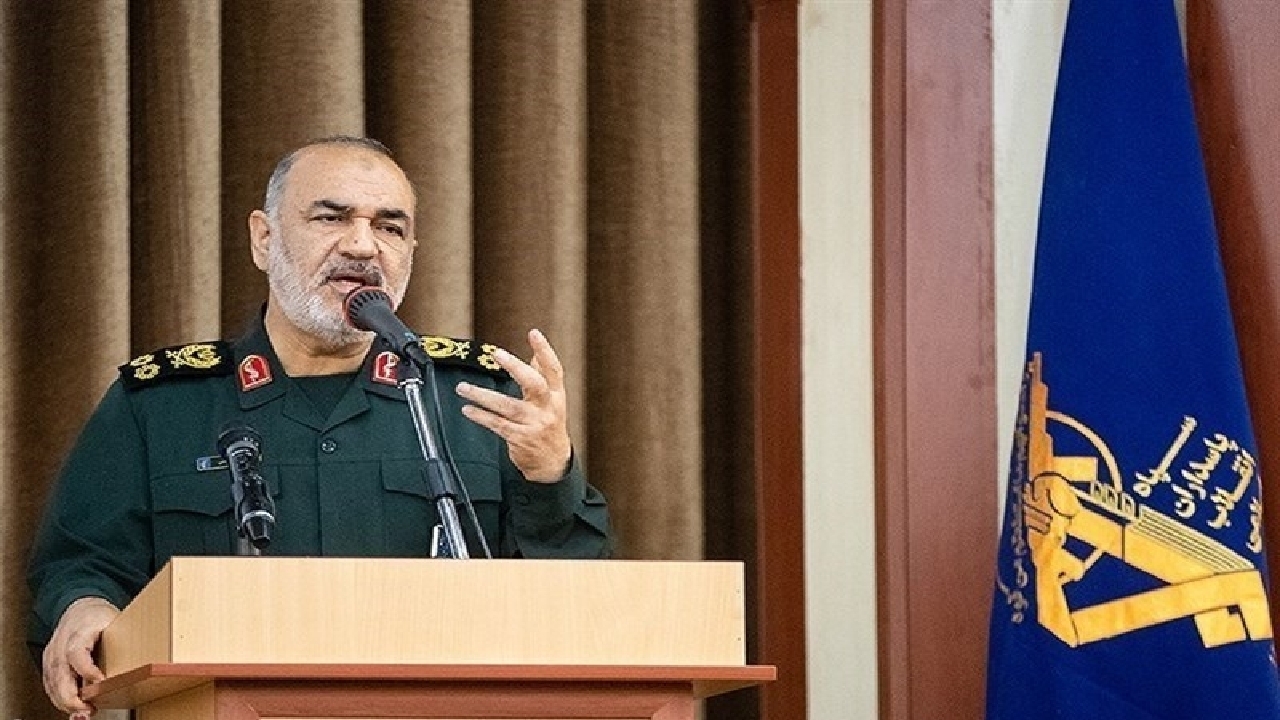 دشمن قصد دار‌د کشور‌های اسلامی را تکه تکه کند/ کردستانی‌ها دلبسته و حافظ این سرزمین هستند