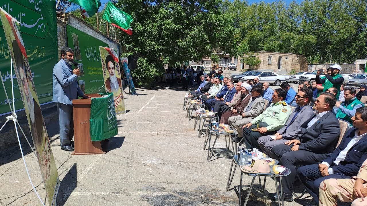 مهرورزی خیران مدرسه ساز به دانش آموزان شهر فیرورق + تصاویر