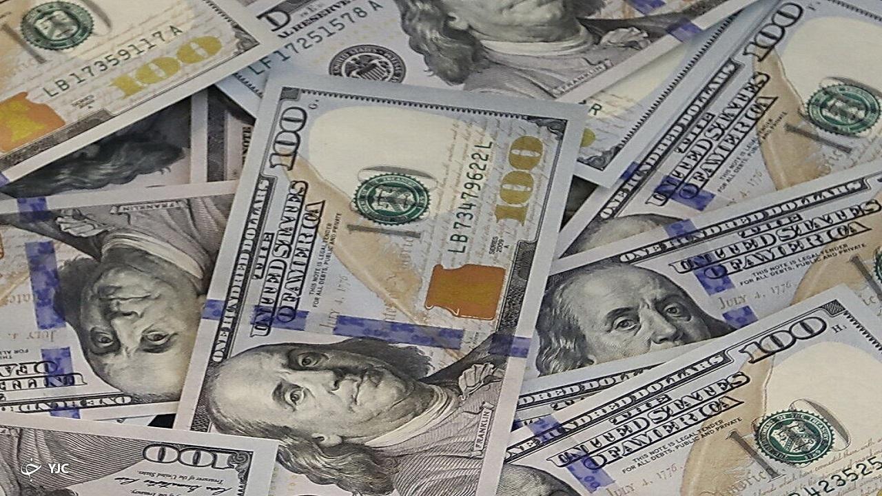 دلال ارز قاچاق در بوکان دستگیر شد
