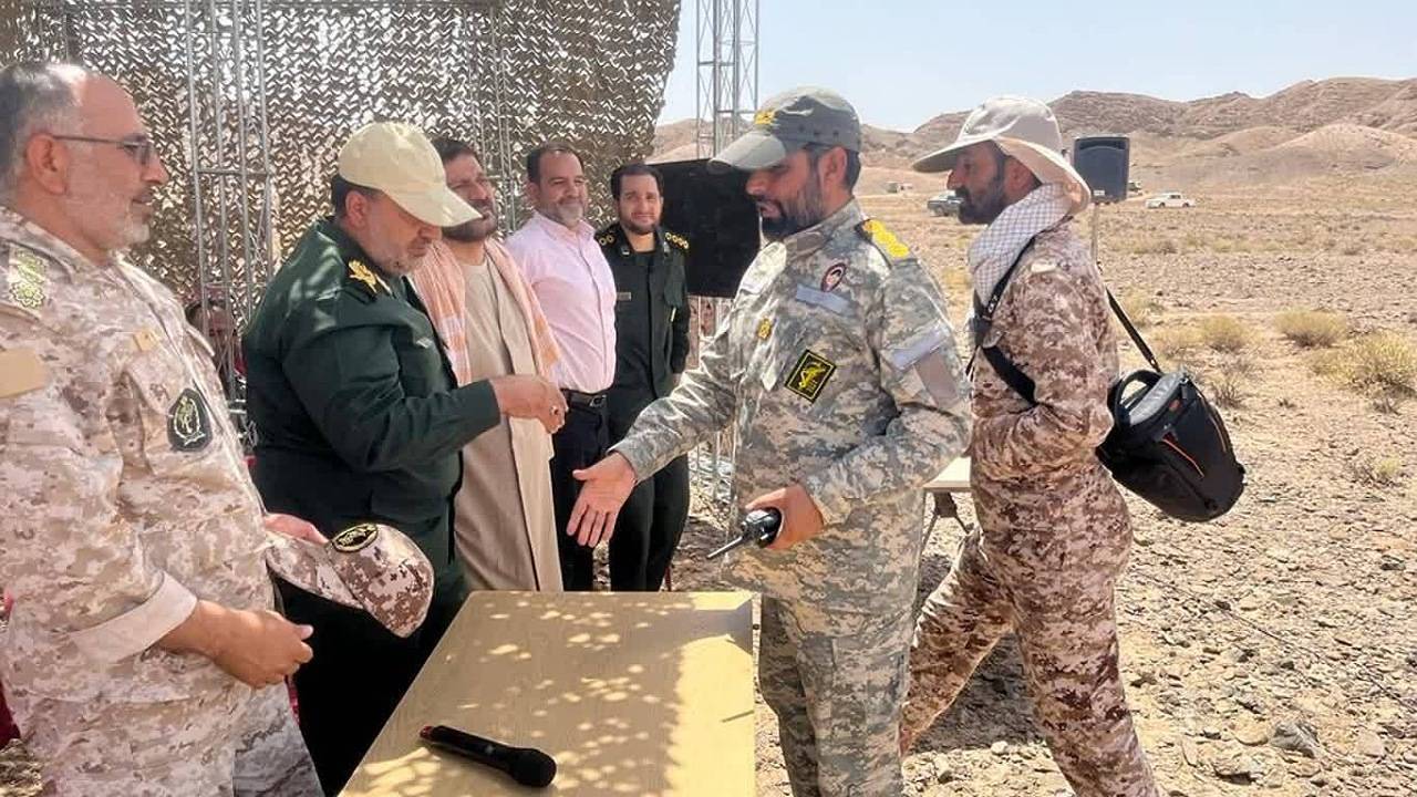 برگزاری رزمایش توانمند سازی فرماندهان گردان‌های لشکر ۴۱ ثارالله درزرند