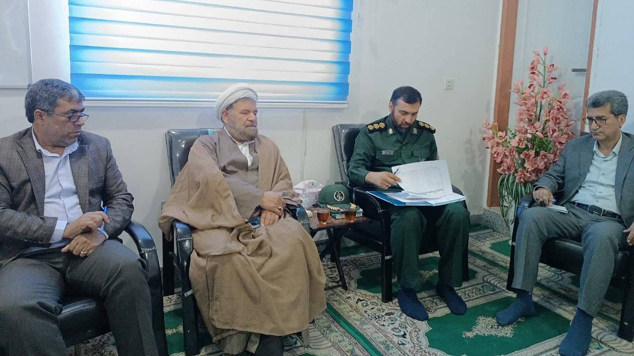 ساماندهی مقبره شهدای گمنام جیرفت