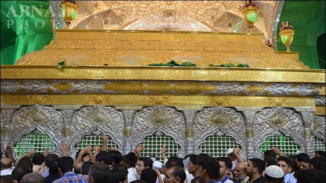 حال و هوای حرم امام حسین (ع) در روز عرفه + فیلم و تصاویر