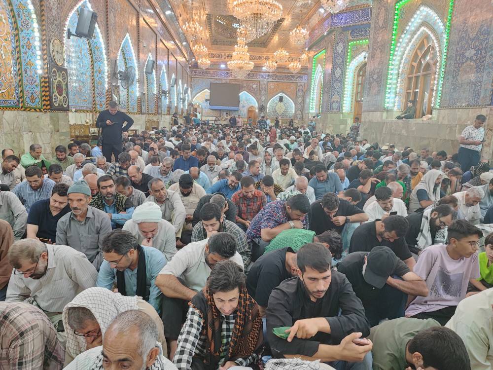 زمزمه دعای عرفه در کربلا زمزمه دعای عرفه در کربلا