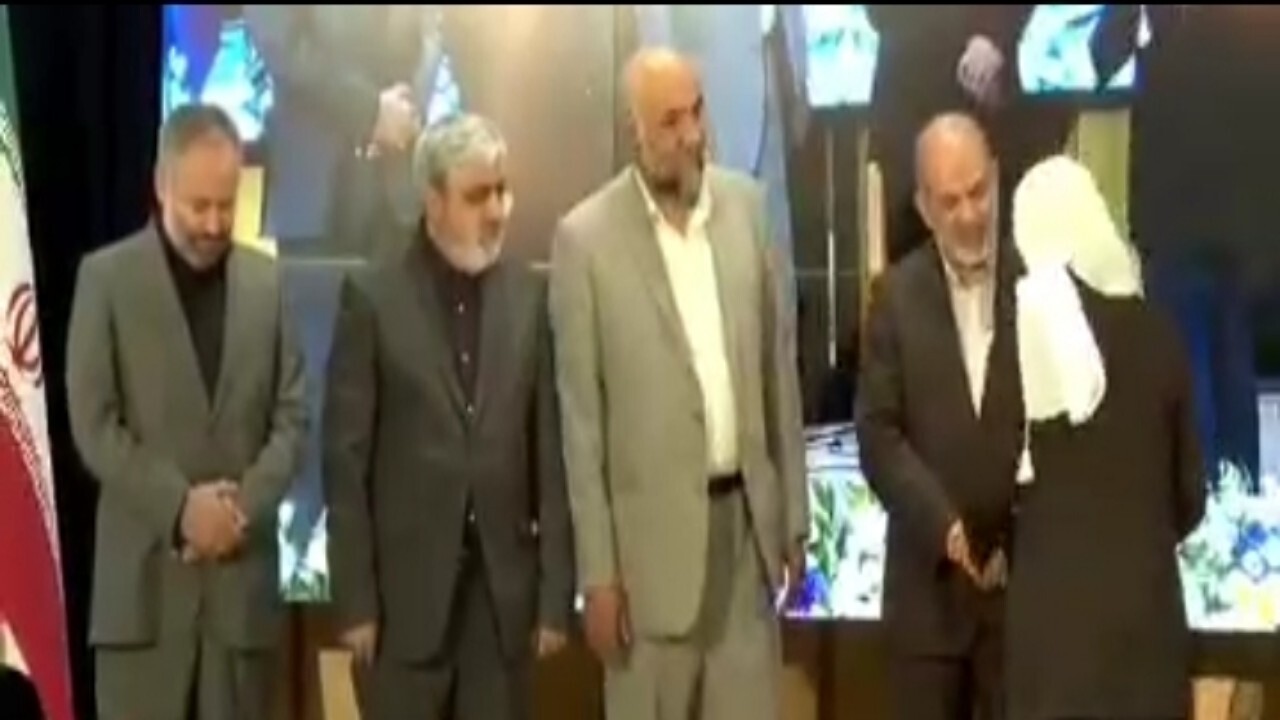 تجلیل از نخبگان افغانستانی + فیلم