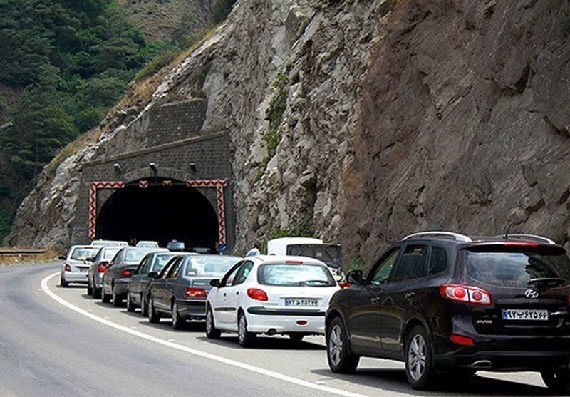 ترافیک سنگین در چالوس/ تردد در فیروزکوه روان است