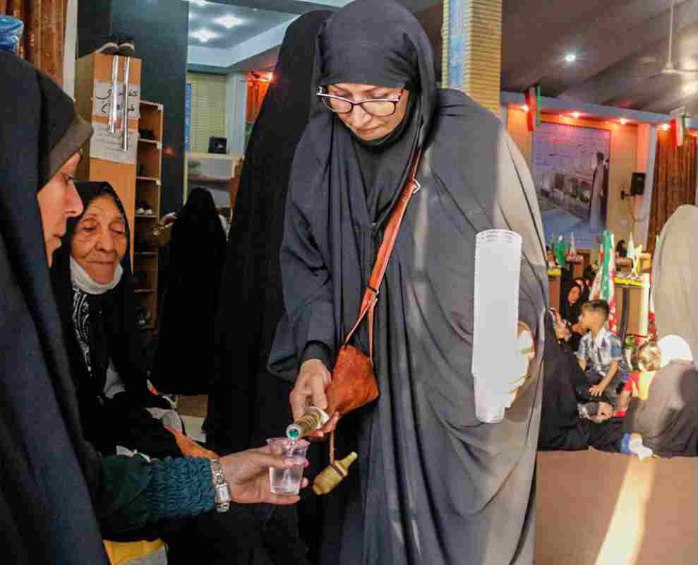 گوشه هایی از مراسم دعای عرفه