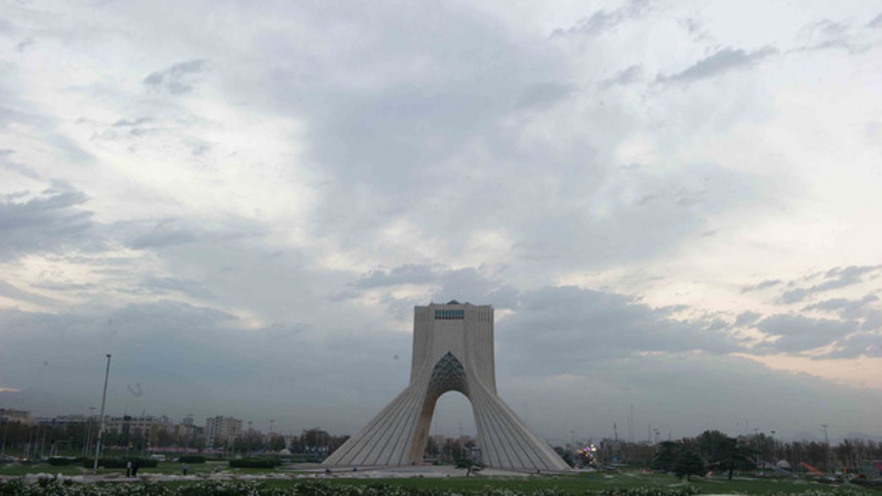 کیفیت هوای تهران در وضعیت قابل قبول