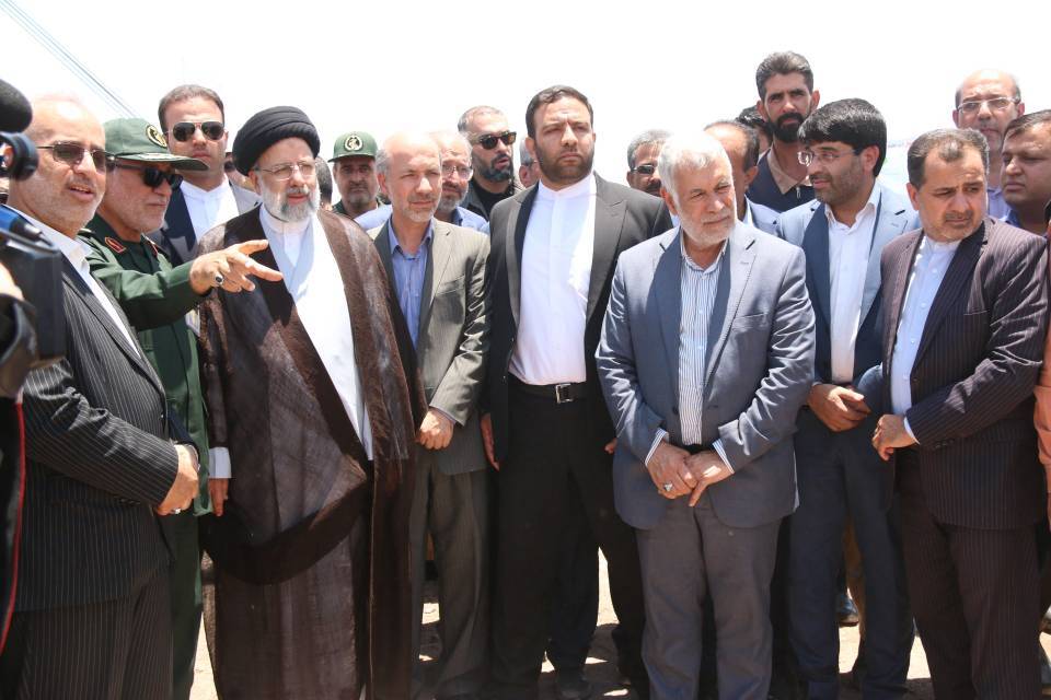 رئیس جمهور از طرح انتقال آب خلیج فارس بازدید کرد + عکس و فیلم