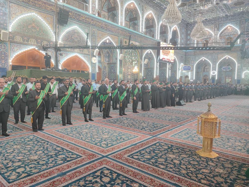 خادمان