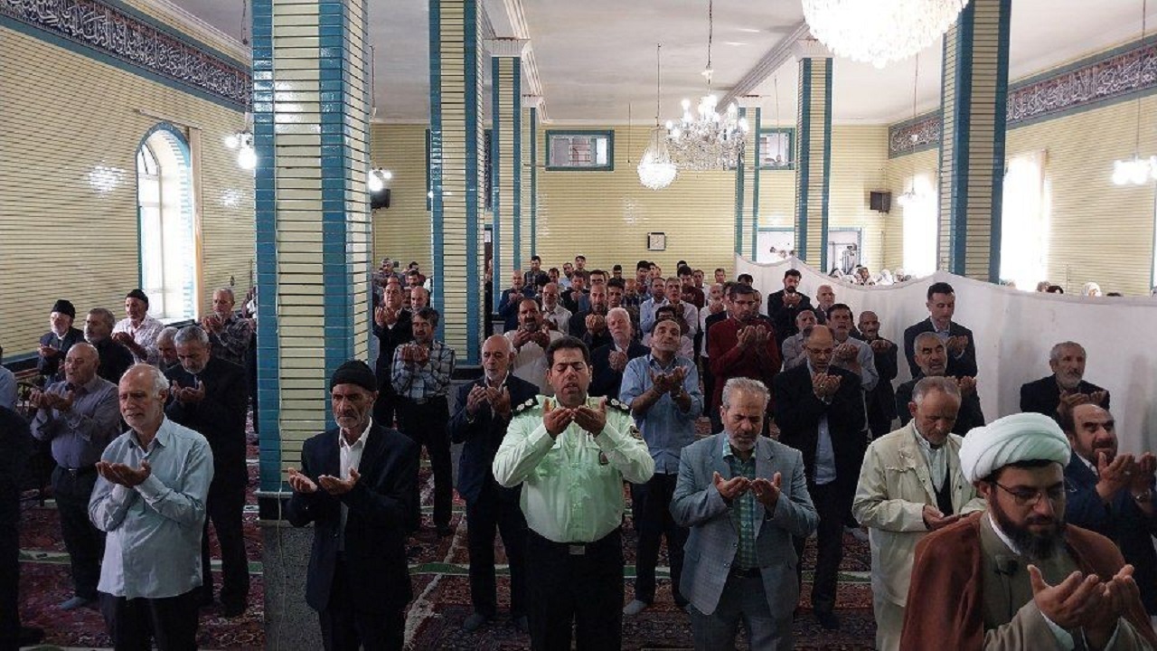 اقامه نماز عید قربان در آذربایجان شرقی