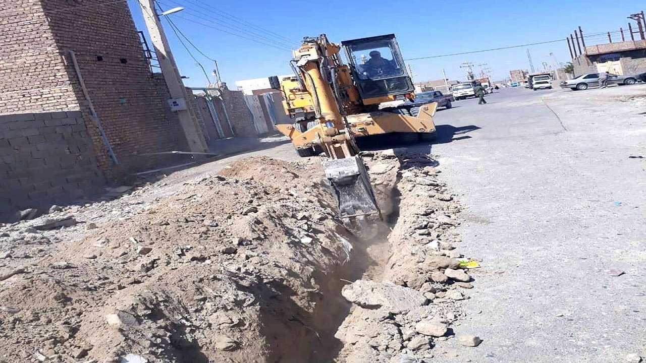 توسعه شبکه آب شرب در خیابان شهدا ۲۶ شهر زابل