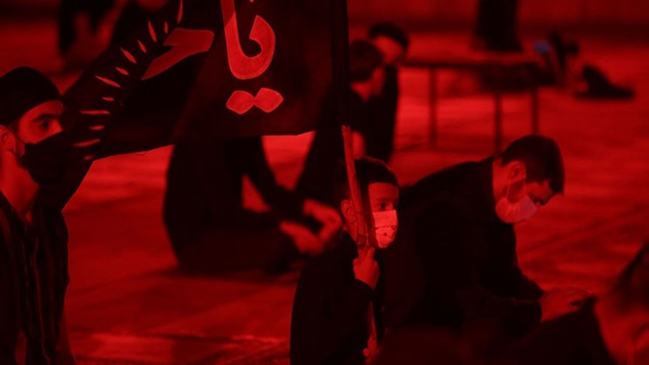 چگونه نوجوانانی از نسل عاشورا داشته باشیم؟