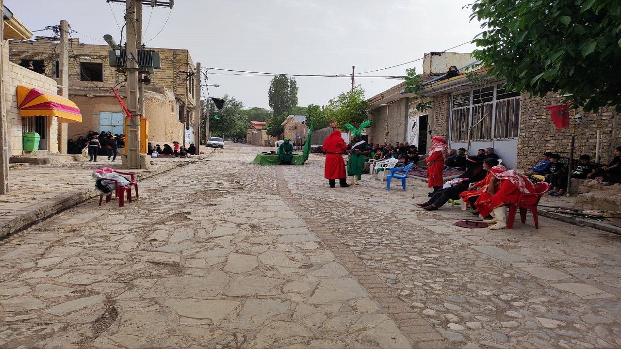 اجرای آیین سنتی تعزیه خوانی در روستای توآباد قزوین + تصاویر