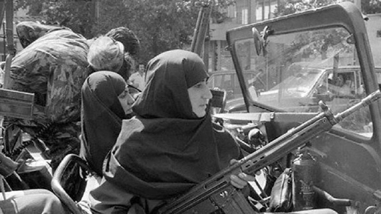 حضور دختران در یک‌ کیلومتری جبهه