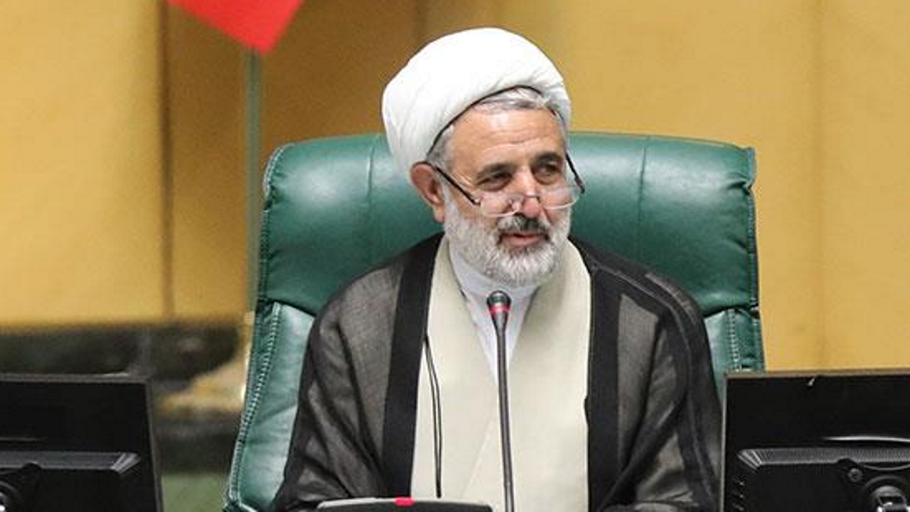 دستگاه‌های ذی‌ربط وظیفه دارند که مسئله رخ داده در استان گیلان را بررسی کنند