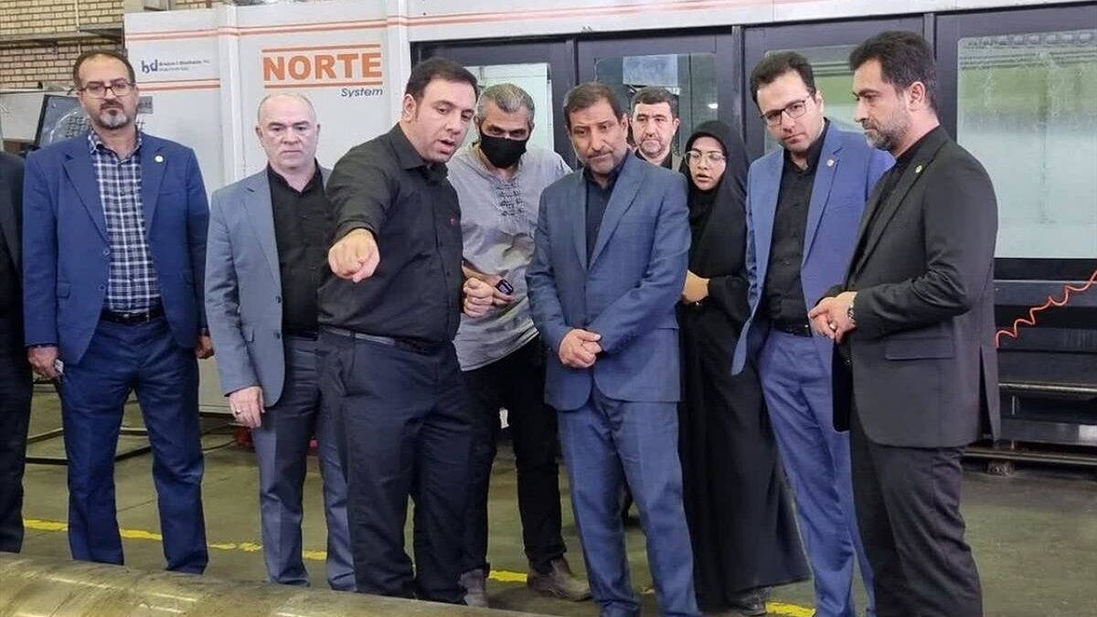 دست دلالان از فضای نخبگانی کوتاه شود