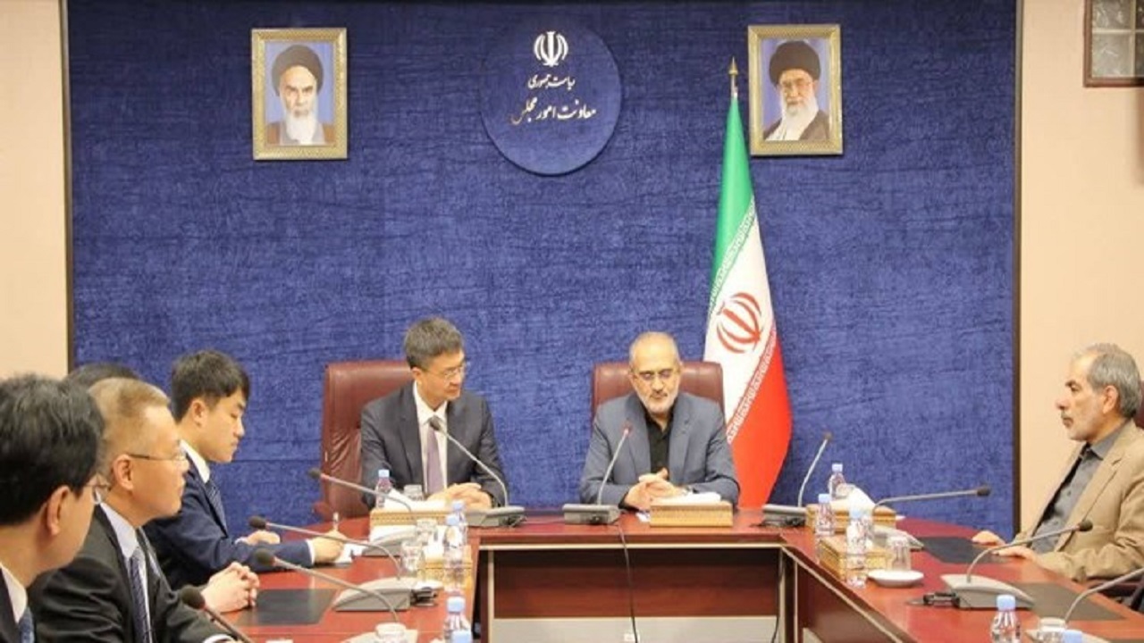 ایران و چین با همکاری یکدیگر می‌توانند نظم نوینی را در جهان حاکم کنند