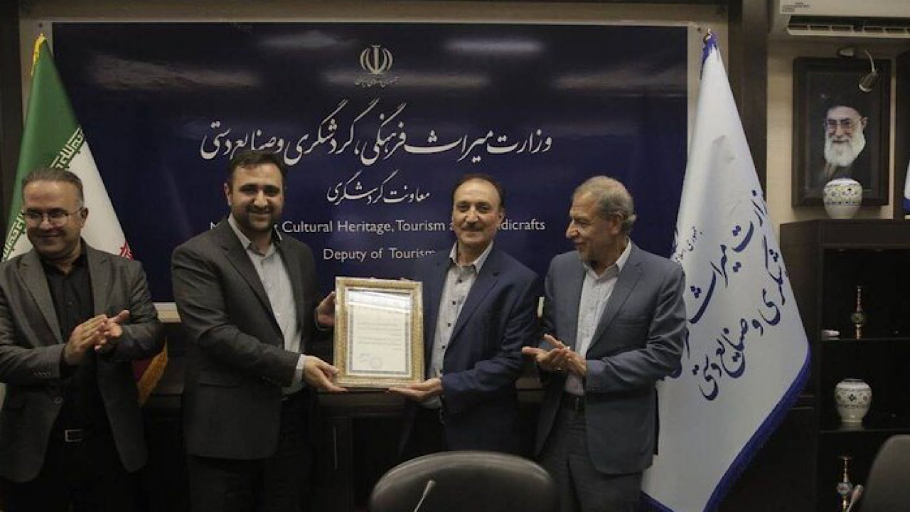 خنثی‌شدن تبلیغات منفی علیه ایران نتیجه توسعه صنعت گردشگری
